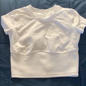 Lululemon New Ambition crop top size 6
